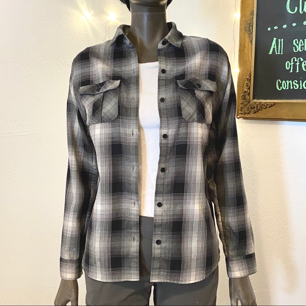Eddie Bauer flannel button down size M